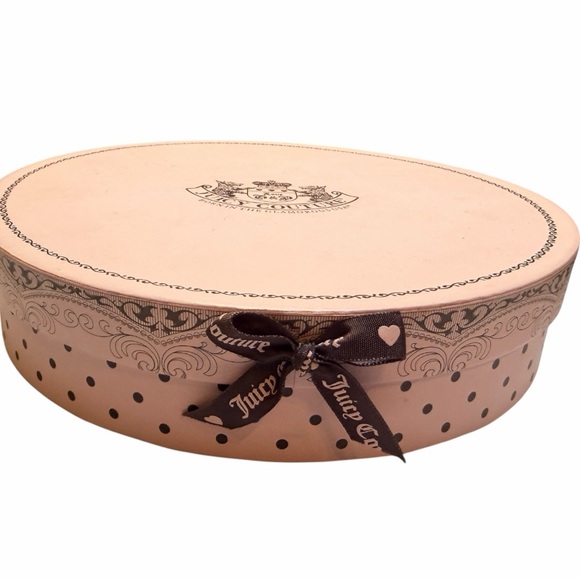 Juicy Couture Bracelet and 6 Charms Collector’s Set (EUC) - Picture 14 of 16